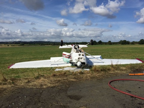 fejreállt kisrepülő (Array)