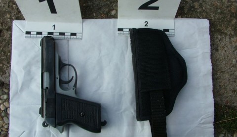 gáz-riasztó fegyver (Array)