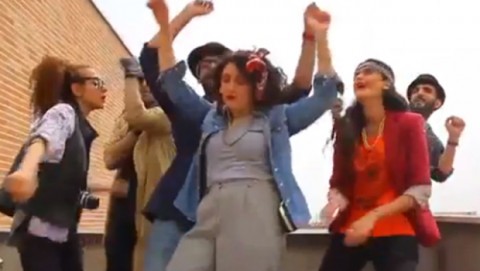 iráni happy (Array)