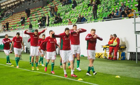 labdarúgó válogatott (Array)