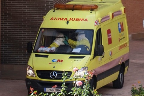 mentő madridban (Array)