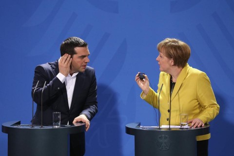 merkel, ciprasz (Array)