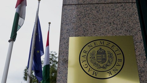 mnb(210x140).jpg (Array)