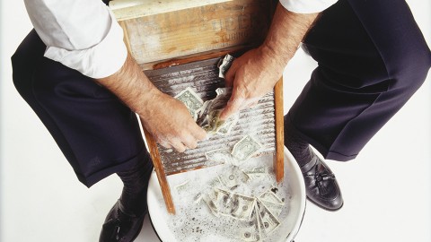 pénzmosás, pénzmosoda (Array)