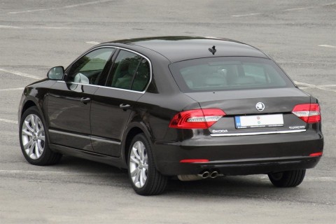 skoda-superb(960x640).jpg (Array)