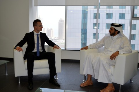 szijjártó péter katarban (Array)