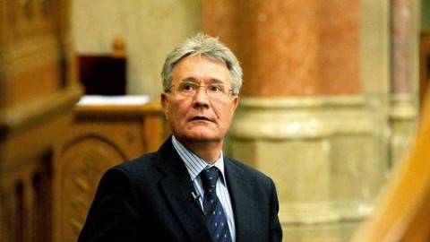 tukacs istván (Array)