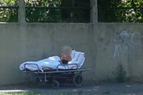 utcán hagyott beteg (Array)