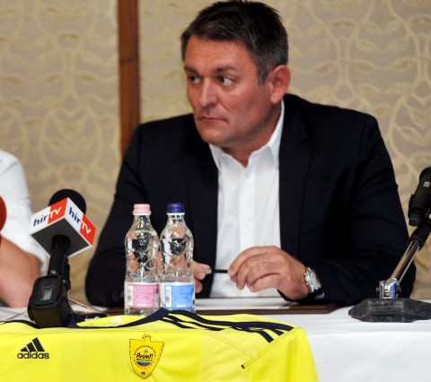 vörösbaranyi józsef (Array)