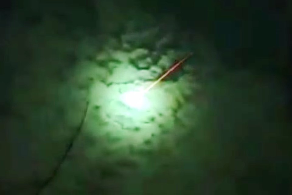 zold-meteor(960x640).jpg (Array)