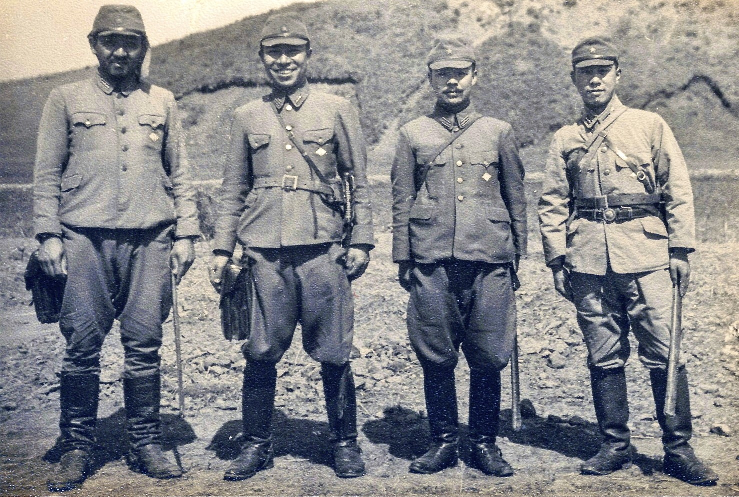 Два чина. Солдаты Японии ww2. Японский солдат ww2. Japanese Imperial Army 1937. Японские солдаты 1 мировой войны.