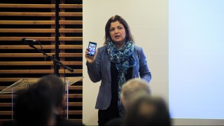 Grósz Judit ( Microsoft Magyarország) előadása a DIMSZ ülésén