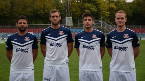 A Vác FC új meze a Sláger FM logójával