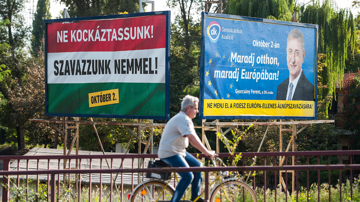 óriásplakát MTI Fotó: Czeglédi Zsolt