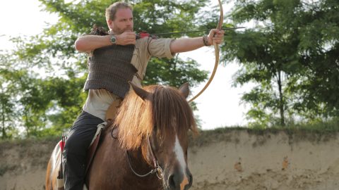 Josh Gates műsorvezető