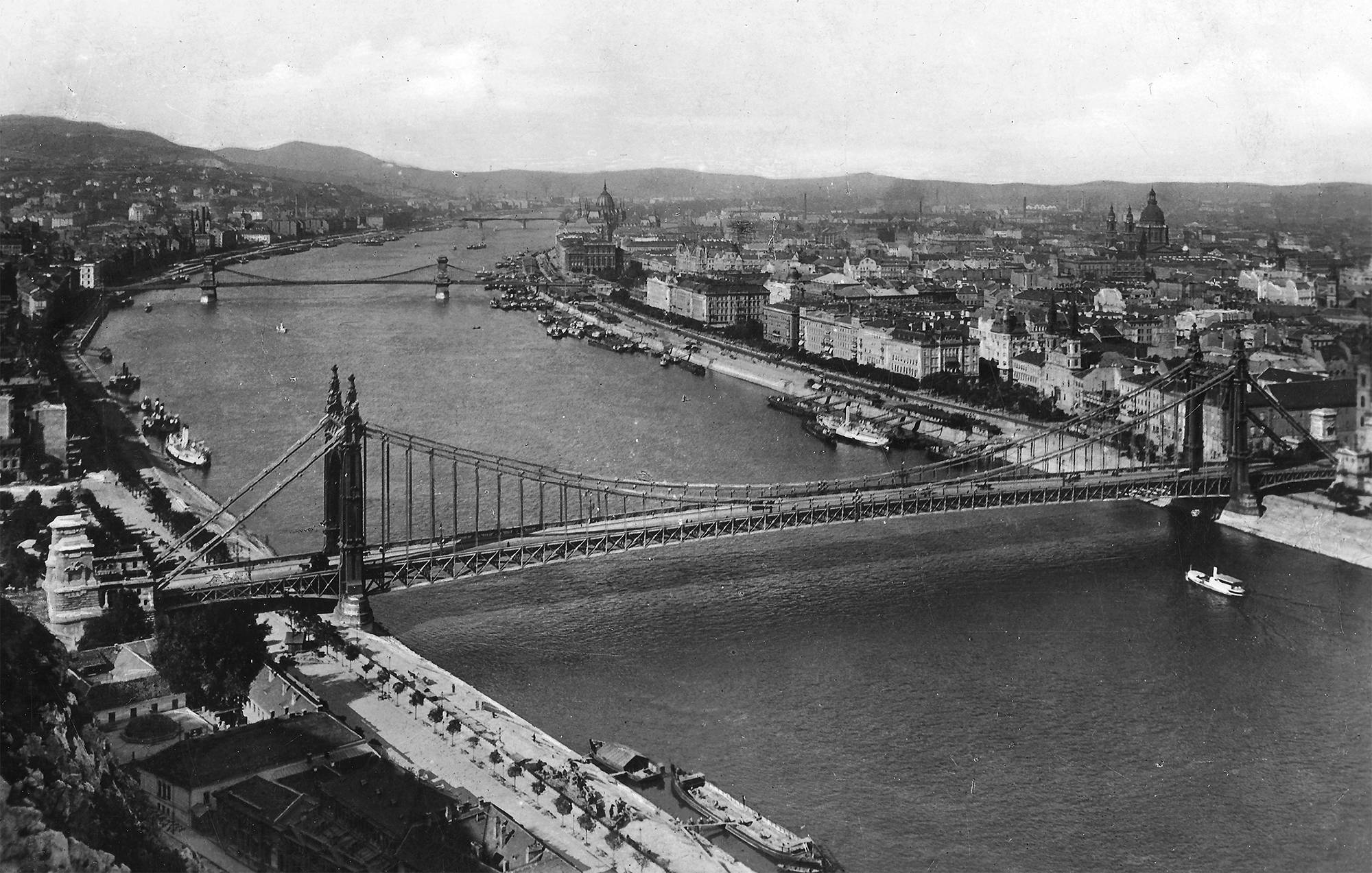 Így nézett ki a Duna száz éve, és így néz ki ma 1