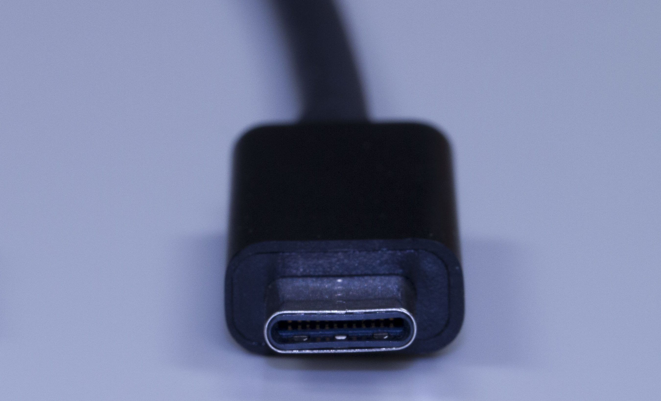 Телевизор с type c. Thunderbolt 4 Portu USB 3.2. Штекер Type c 3.6. USB-C 2 Port. USB C 6 Pin.