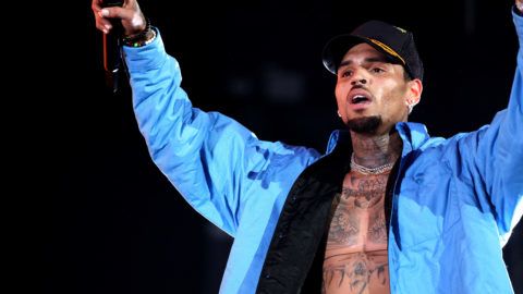 Ismét szexuális erőszakkal vádolják Chris Brownt