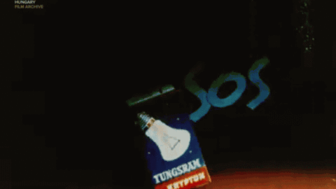 Animáció a Magyar Filmintézet és Filmarchívum által közzétett Izzó szerelem című reklámfilmből (r. Macskássy Gyula, 1939)