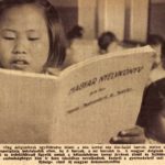 Magyar nyelvkönyv – hirdeti a felirat a Kim Ir Szen Iskolában készített fotón.