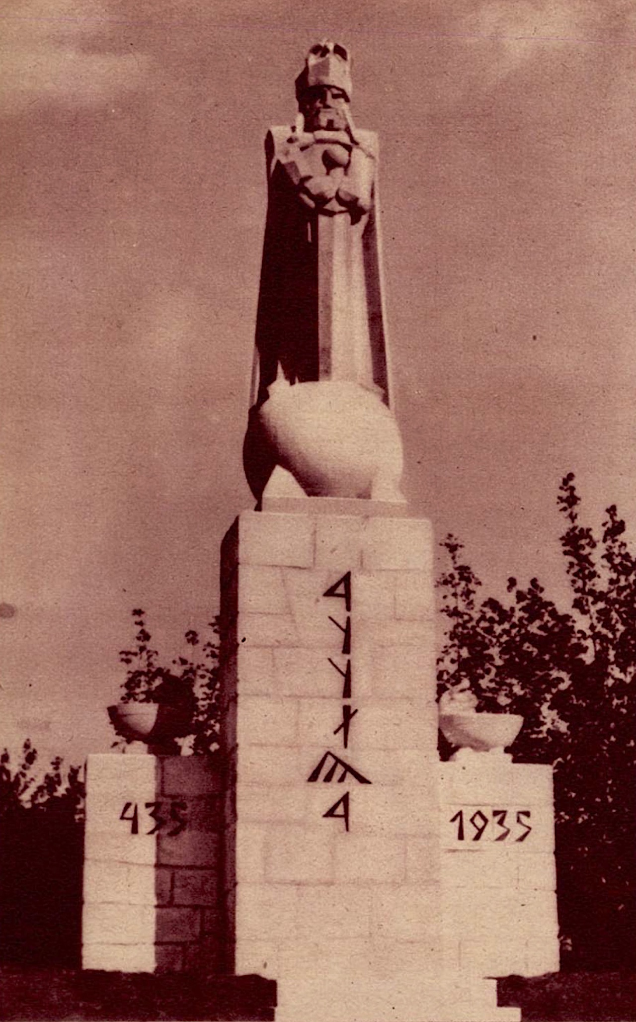 A soproni szobor képe a Magyarság 1935. május 19-i számában.