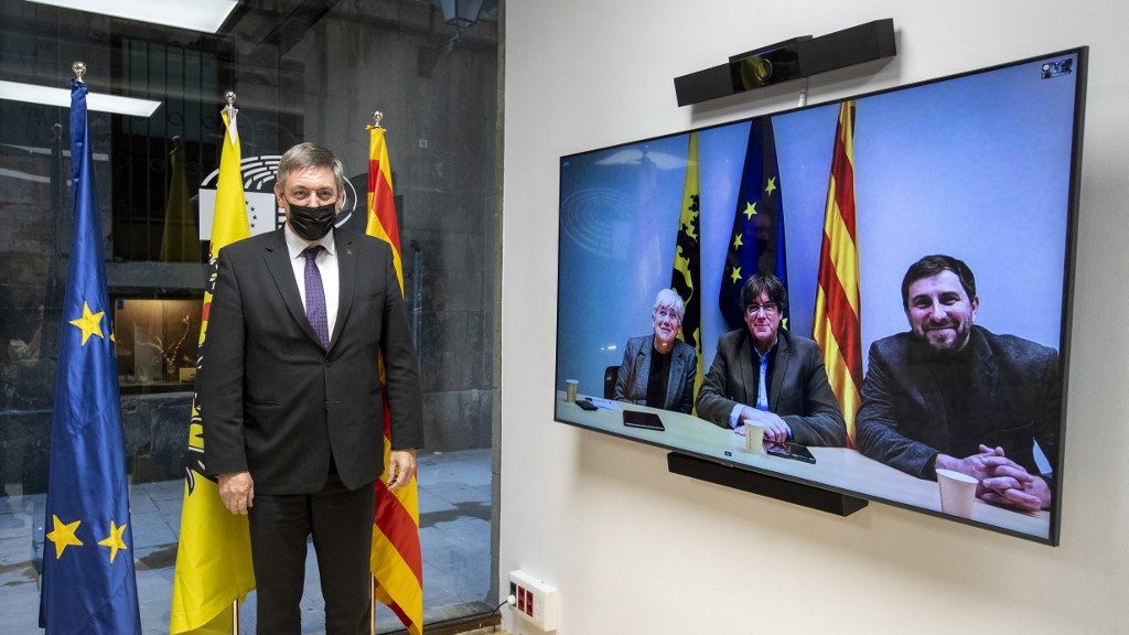 Nem állították vissza a katalán szeparatista vezető mentelmi jogát