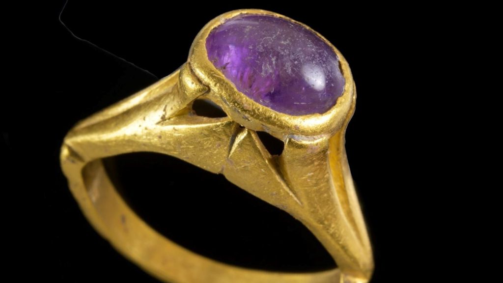 A másnaposságtól is védett egy most megtalált ókori gyűrű