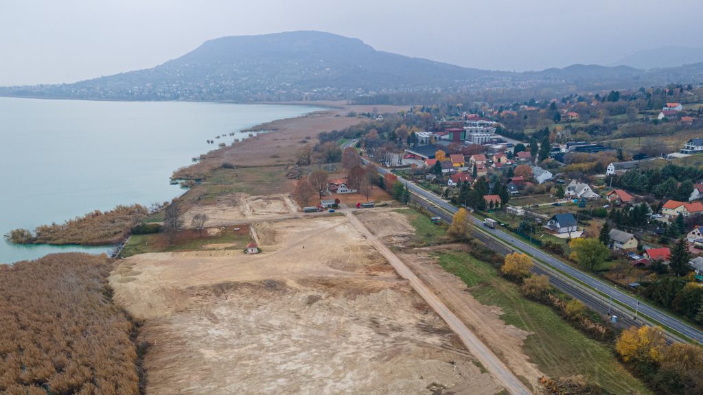 50 méteres építési moratóriumot ígér a Balaton-partra az LMP