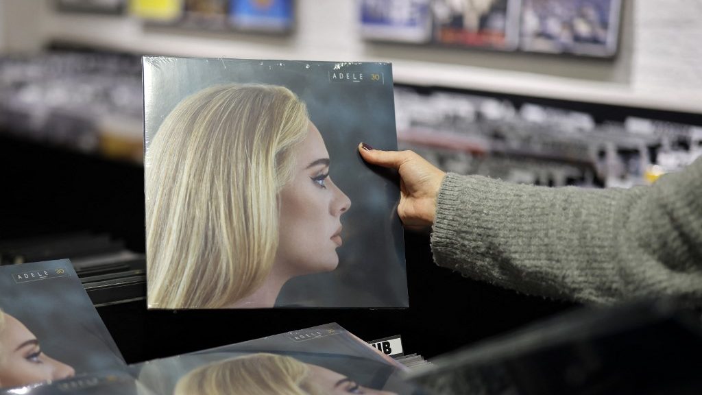 Adele meggyőzte a Spotify-t, hogy elrejtsék a véletlenszerű lejátszás funkciót