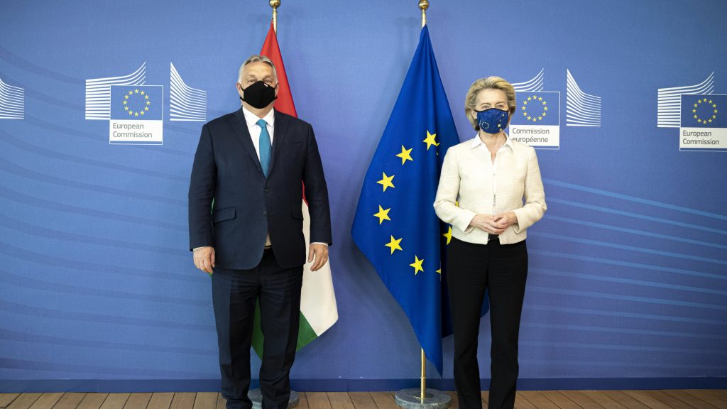 Az Európai Bizottság levélben kéri számon az Orbán-kormányt