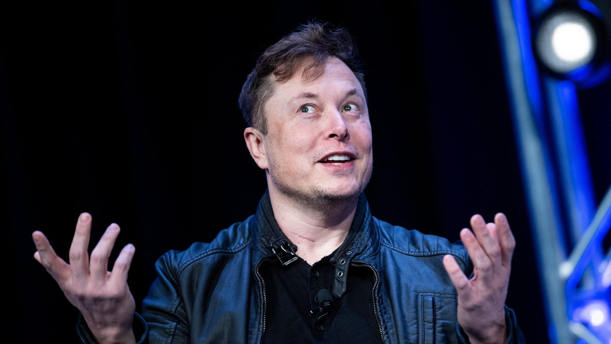 Elon Musk lett az év embere a Time magazinnál