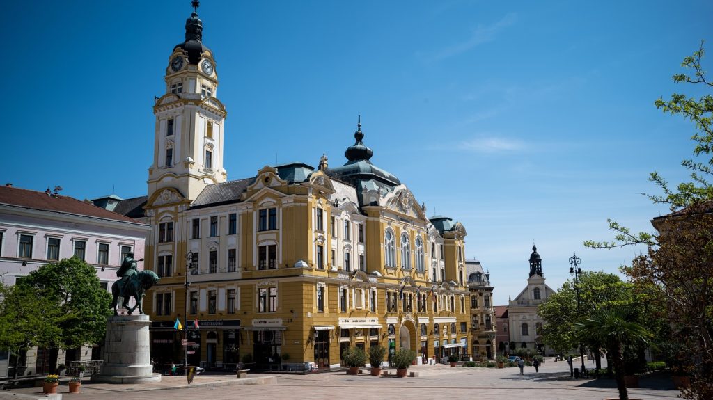Egymilliárd forintot bukott Pécs egy határidő benézése miatt, a helyi Fidesz szerint