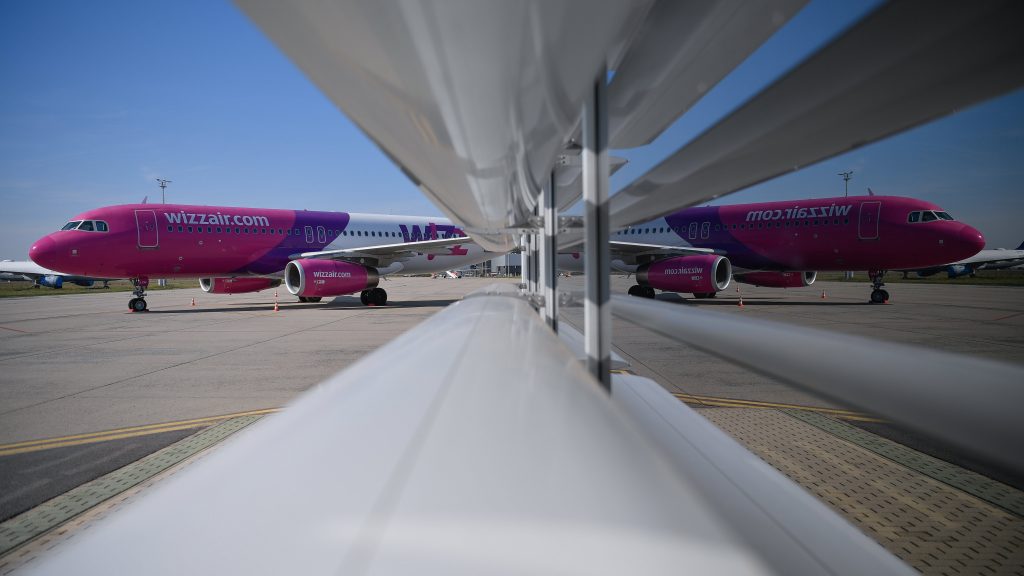 A Wizz Air máris érzi az omikron vírusvarins hatásait