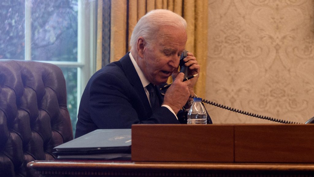 Biden: Amerika határozott választ ad, ha Oroszország megtámadja Ukrajnát