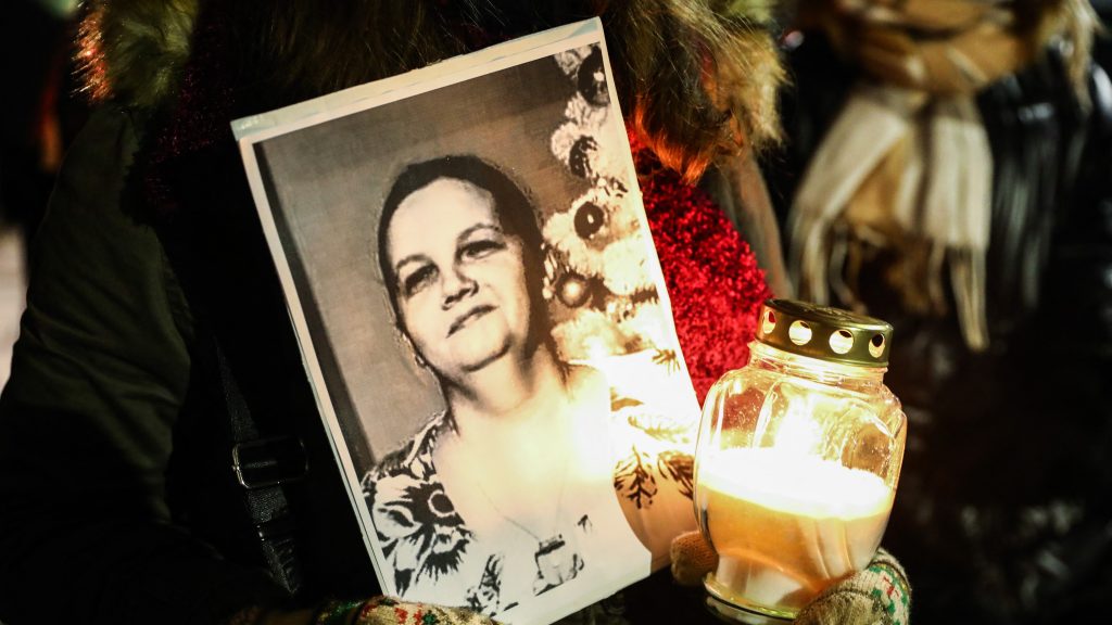 Újabb lengyel nő halhatott meg az abortusztörvény miatt