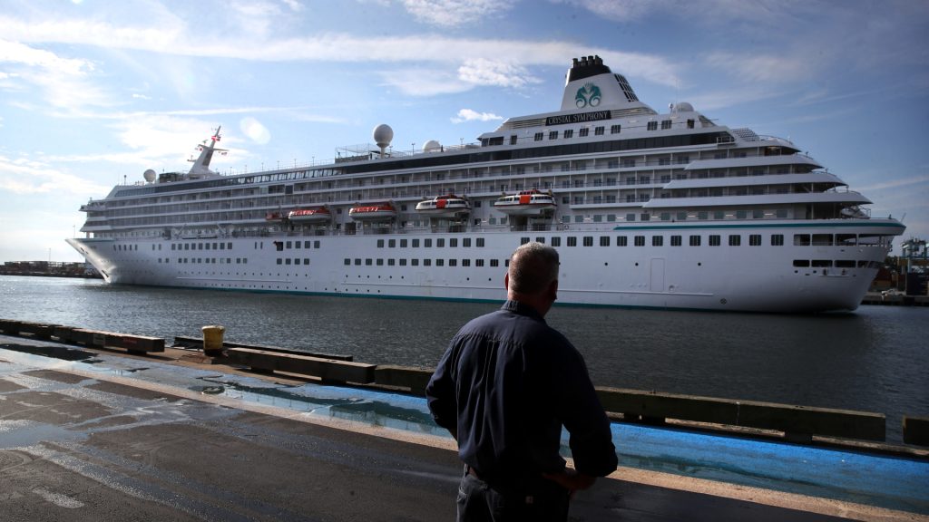 „Mintha luxuskalózok raboltak volna el” – Miami helyett a Bahamákra vitte utasait egy nyaralóhajó
