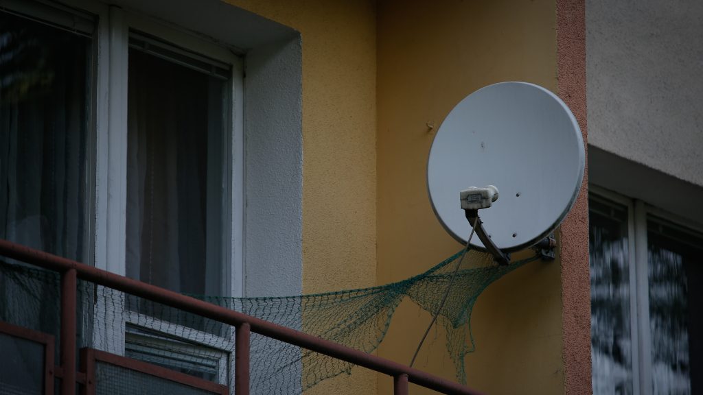 Kivezeti a Telekom a műholdas tévészolgáltatást