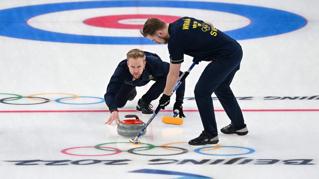 Körömrágós izgalmak az olimpia curlingdöntőjében