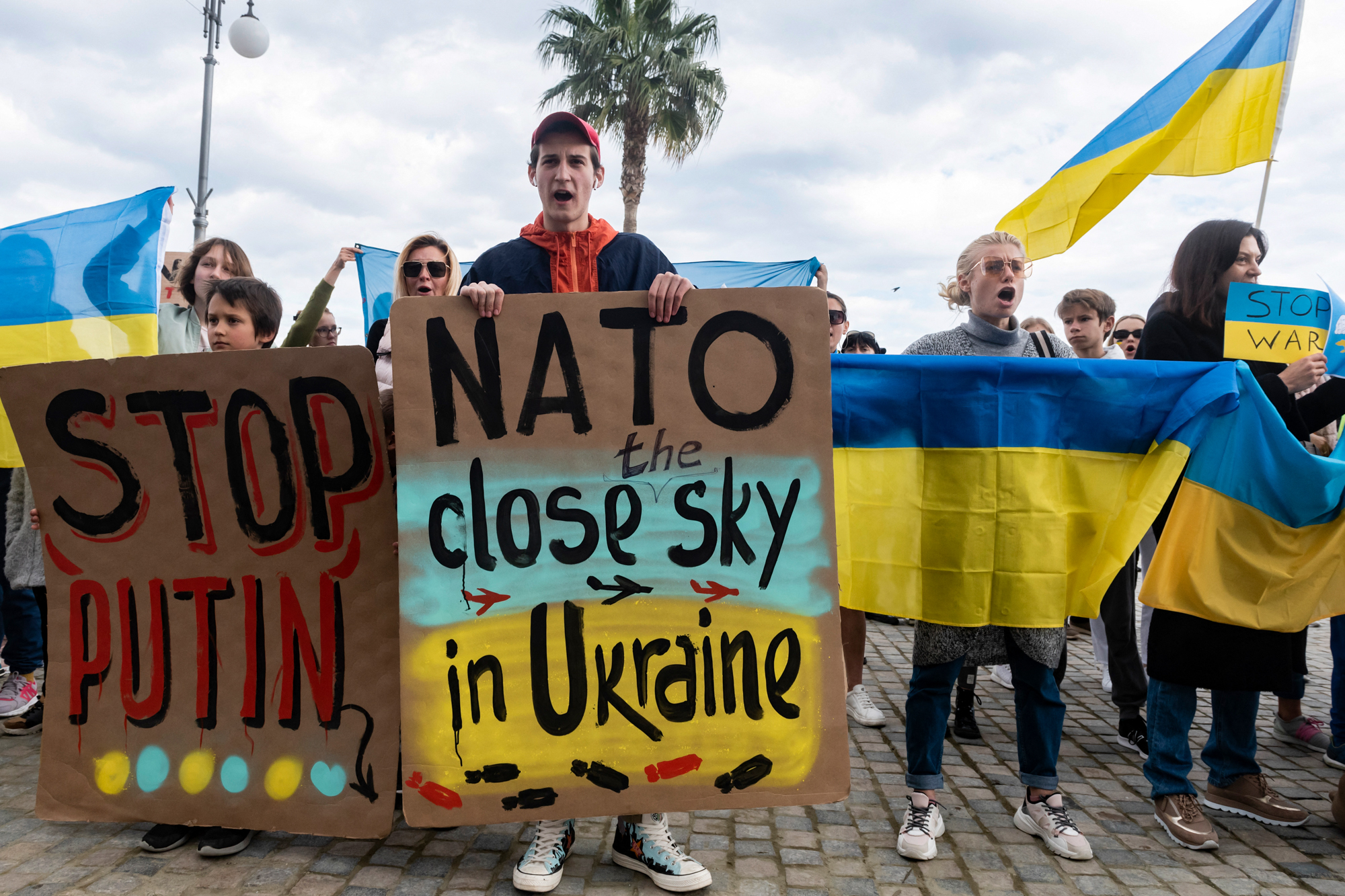 A háborúba való belépésnek tekinti Putyin, ha bármely ország no-fly zónát jelöl ki Ukrajna fölött