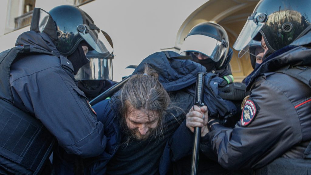 A CIA szerint 14 ezer háború ellen tüntető oroszt tartóztattak le