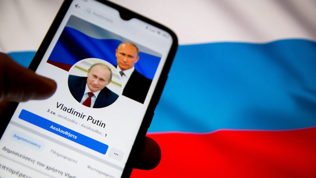 Nem tetszik az oroszoknak, hogy a Facebookon sokan Putyin halálát kívánhatják