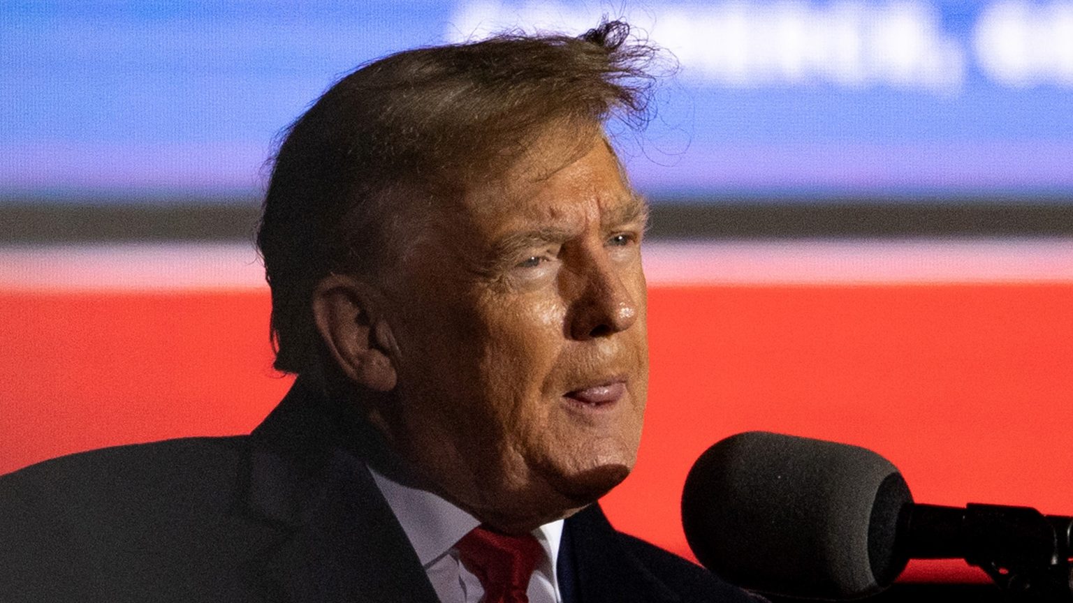 Trump arra biztatta Putyint, hogy hozzon nyilvánosságra Bidenre nézve kompromitáló információkat Trump arra biztatta Putyint, hogy hozzon nyilvánosságra Bidenre nézve kompromitáló információkat