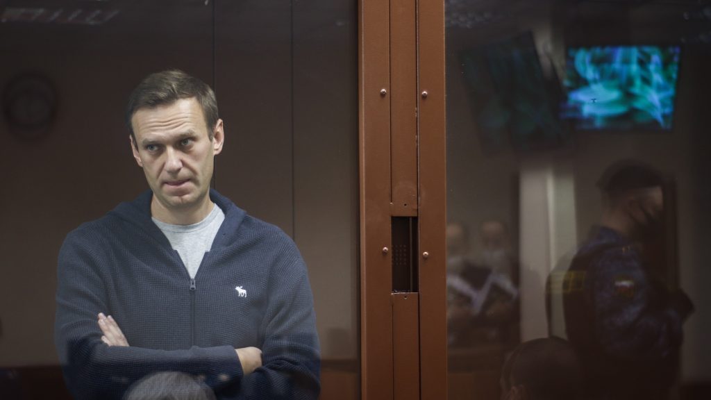Csalás vádjában bűnösnek találták Navalnij orosz ellenzéki politikust