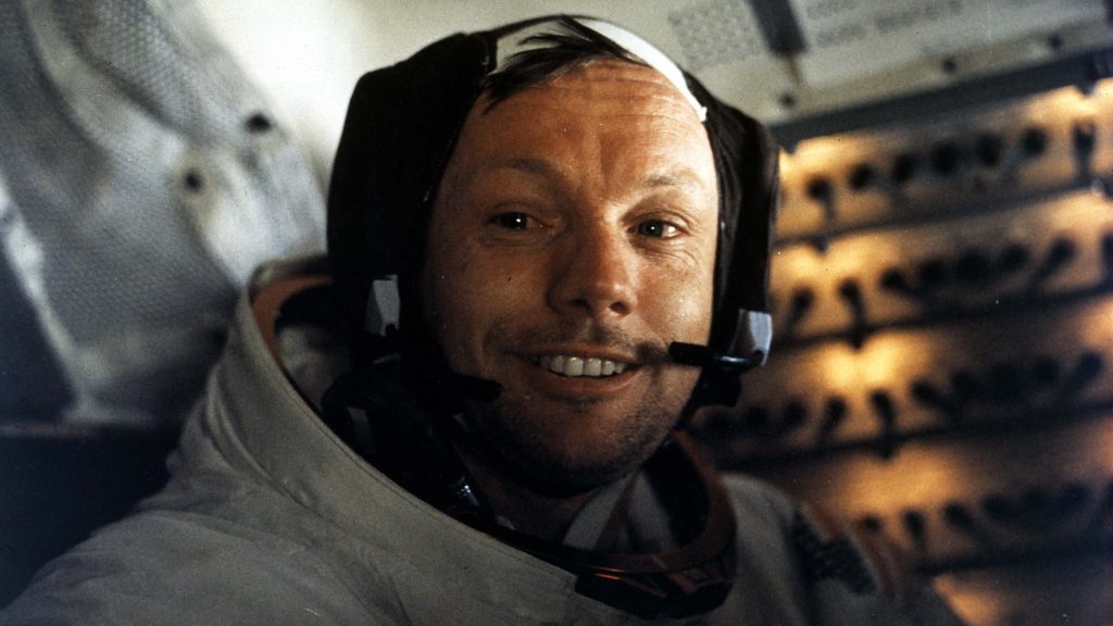 Neil Armstrong kis híján meghalt a Holdra szállás előtt