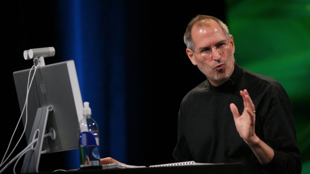 Podcast készült a tizenegy éve elhunyt Steve Jobs-zal