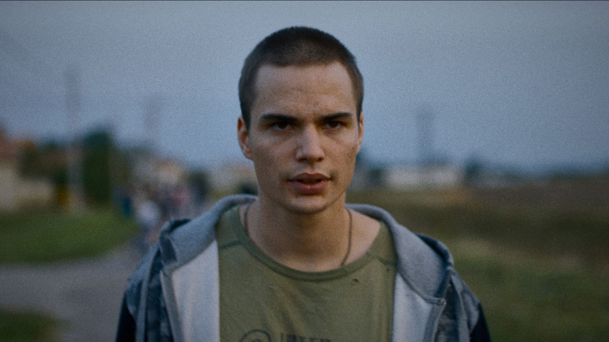 Vilmányi Benett a Larry című filmben