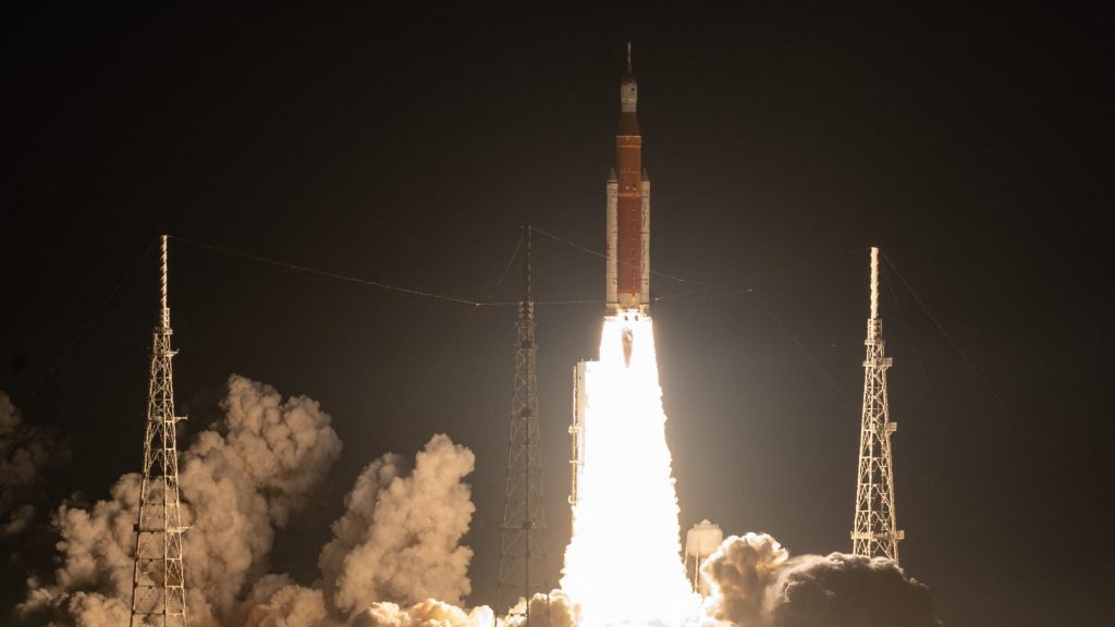 Végre elindult az Artemis-1, Amerika meghódíthatja a Holdat