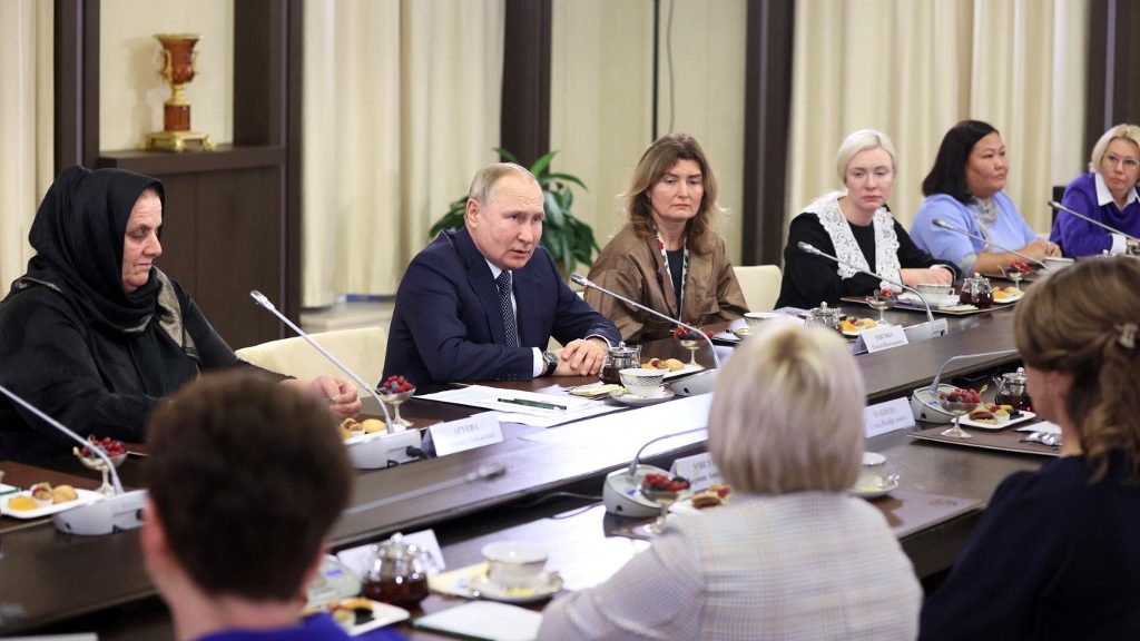 Putyin: Ha előbb annektálják az ukrán területeket, most kevesebb lenne az áldozat