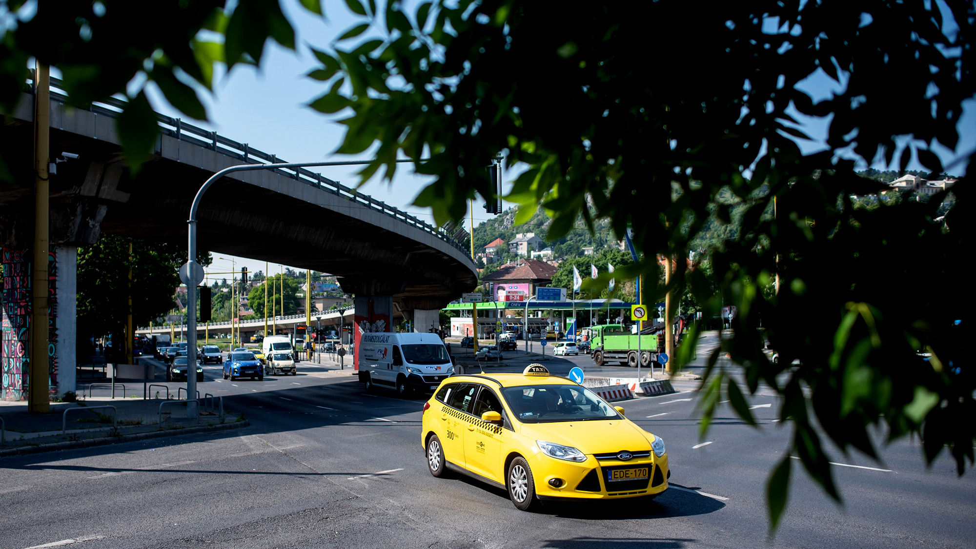 H sz sz zal k alatti tarifaemel s j het a f v rosi taxikn l 24.hu