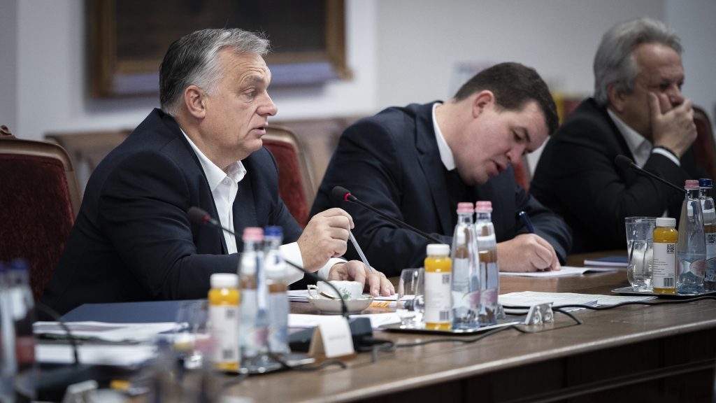 Kormányülést hívott össze Orbán szombatra